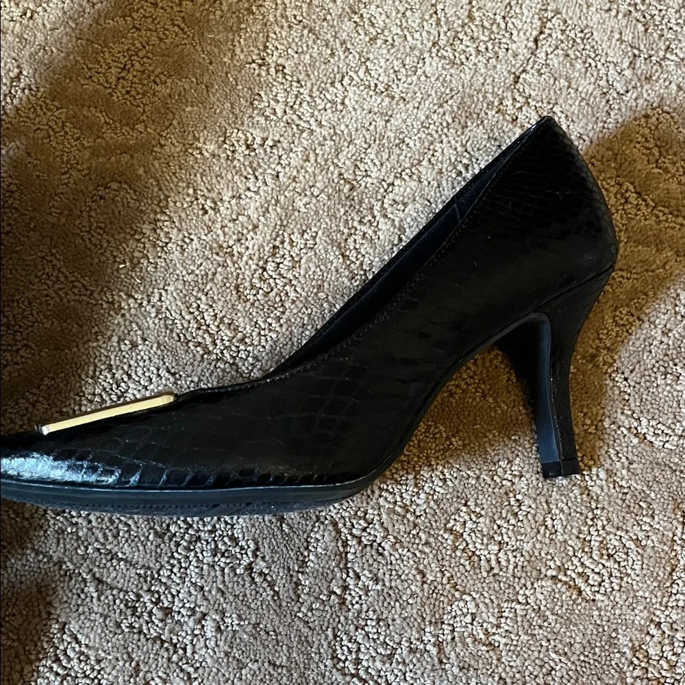 Comfort Plus by Predictions Black Heels with Gold Buckle - Picture 7 of 10